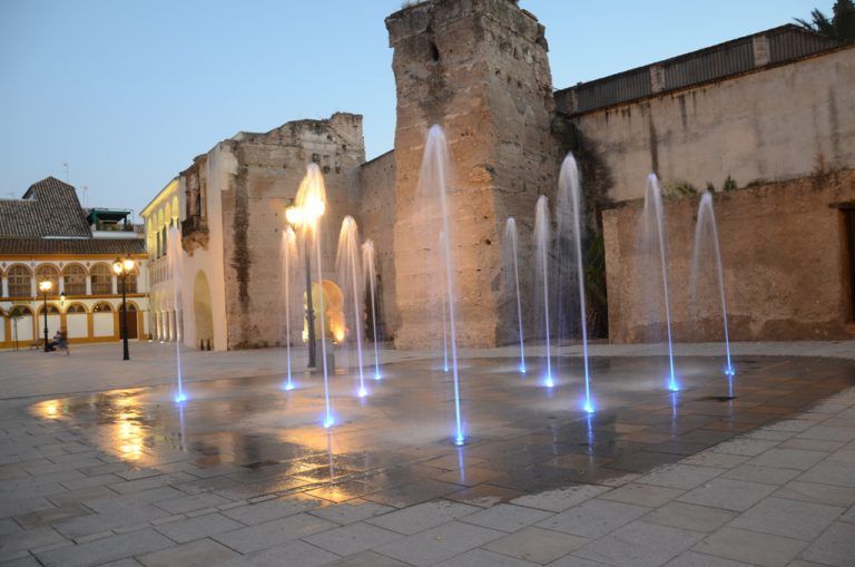 Outdoor decorative fountains